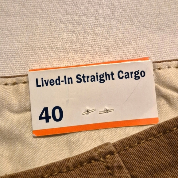 Old Navy men's size 40 Lived-In Straight Cargo shorts, khaki, built in flex NWT - Picture 4 of 6